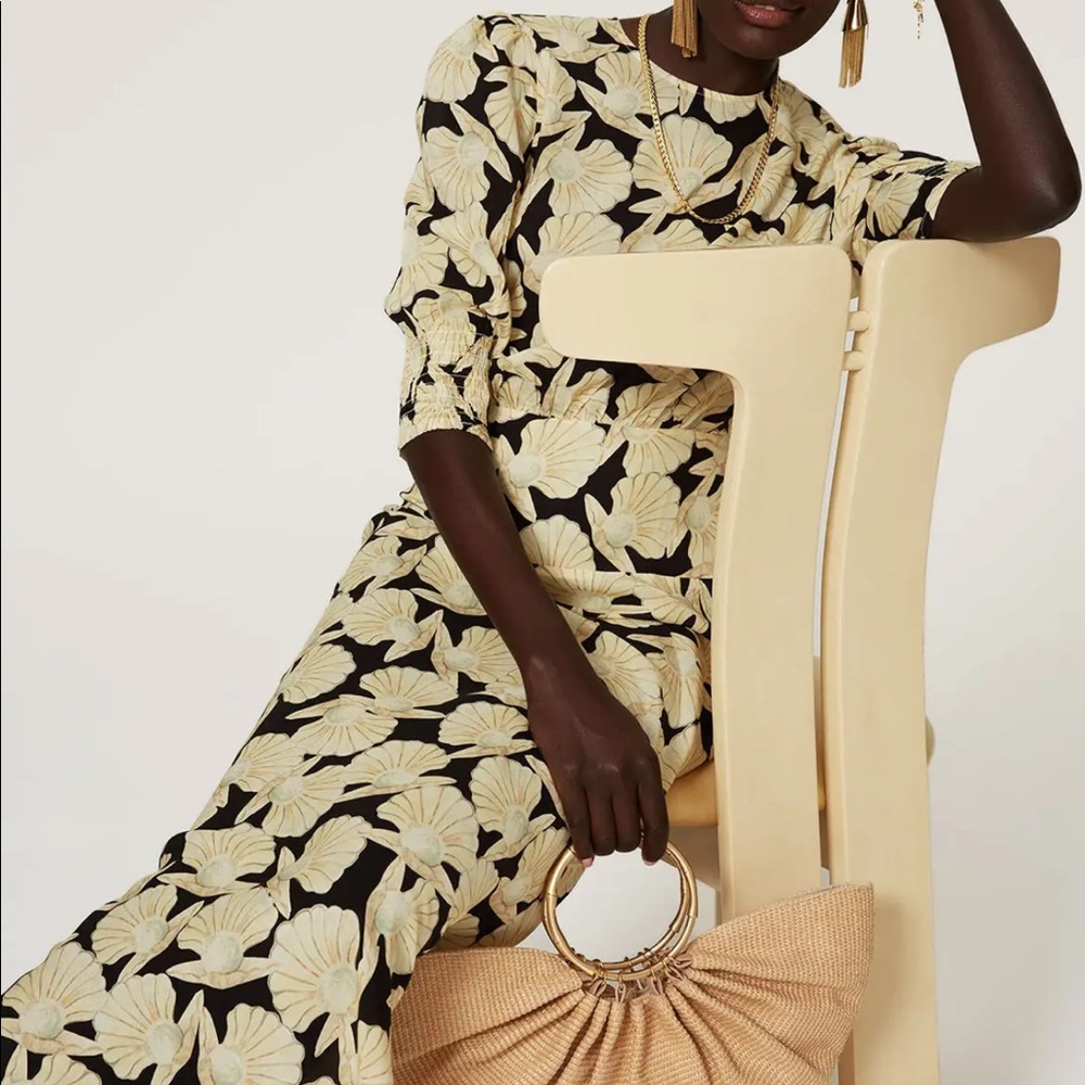 RIXO Black and Cream Leaf Print Midi Dress - Picture 5 of 7